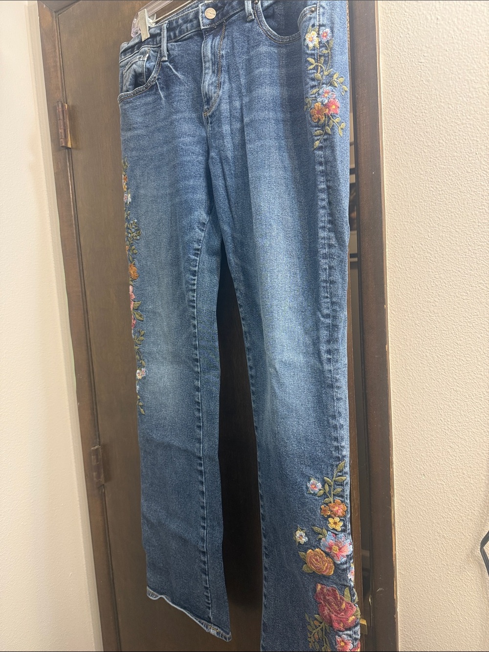 DRIFTWOOD Blue Denim Wide-Leg Jeans with Floral Embroidery